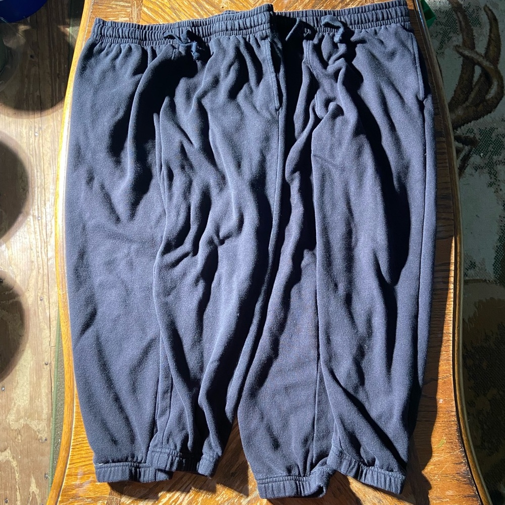 Like NEW boys 10/12
joggers (2 pair)